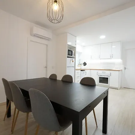 La Casita - Charming 3 Bed Ground Floor 아파트 푸엔히롤라