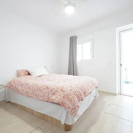 아파트 La Casita - Charming 3 Bed Ground Floor 푸엔히롤라