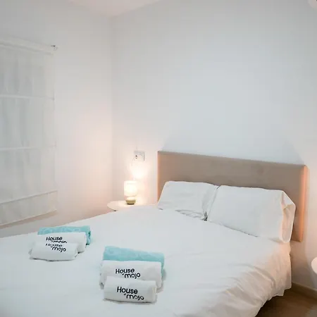 아파트 La Casita - Charming 3 Bed Ground Floor 푸엔히롤라