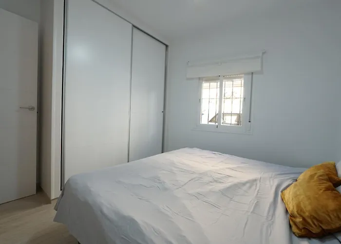 La Casita - Charming 3 Bed Ground Floor Lejlighed